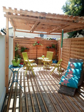 Studio plien pied avec terrasse ensoleillé